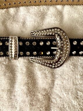 Women's Black Rhinestone Western-Style Belt with Silver Crystal Buckle